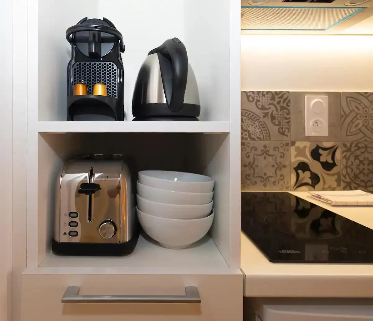 Design Suite Vieux Port Appartement Tout Equipe Climatise Marseille Apartment