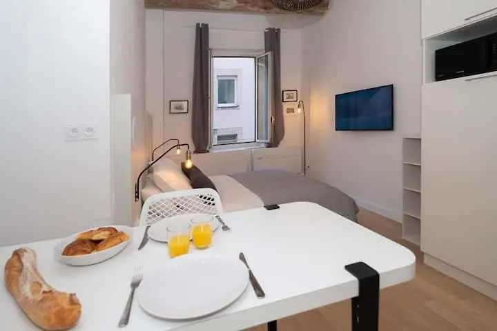 Design Suite Vieux Port Appartement Tout Equipe Climatise Marseille