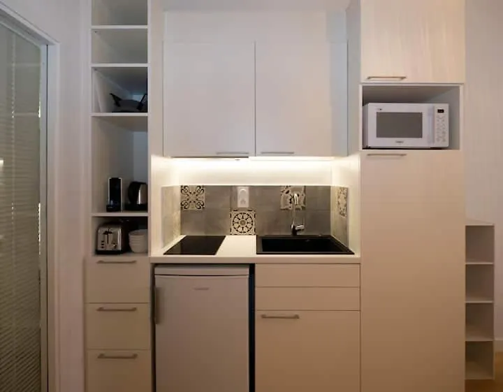 Design Suite Vieux Port Appartement Tout Equipe Climatise Marseille Apartment