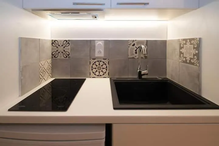 Design Suite Vieux Port Appartement Tout Equipe Climatise Marseille