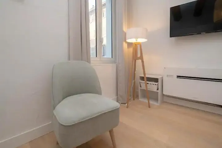 Apartment Design Suite Vieux Port Appartement Tout Equipe Climatise Marseille